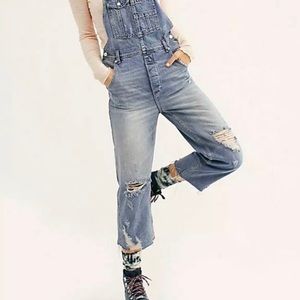 Free people Boyfriend overalls 26
